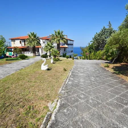 Zea Sea View Apartments, אפיטוס