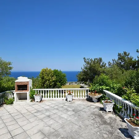 Zea Sea View Apartments,